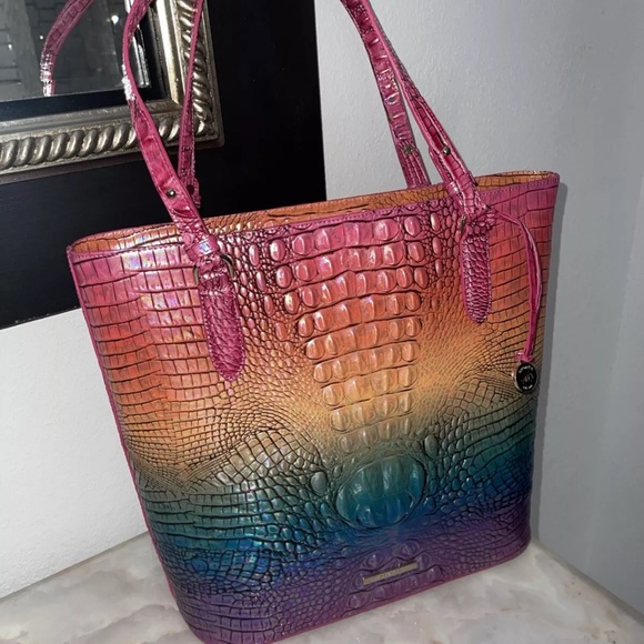 Brahmin Ombre Melbourne Collection Ezra Horizon Extra Large Tote Bag - Picture 3 of 12